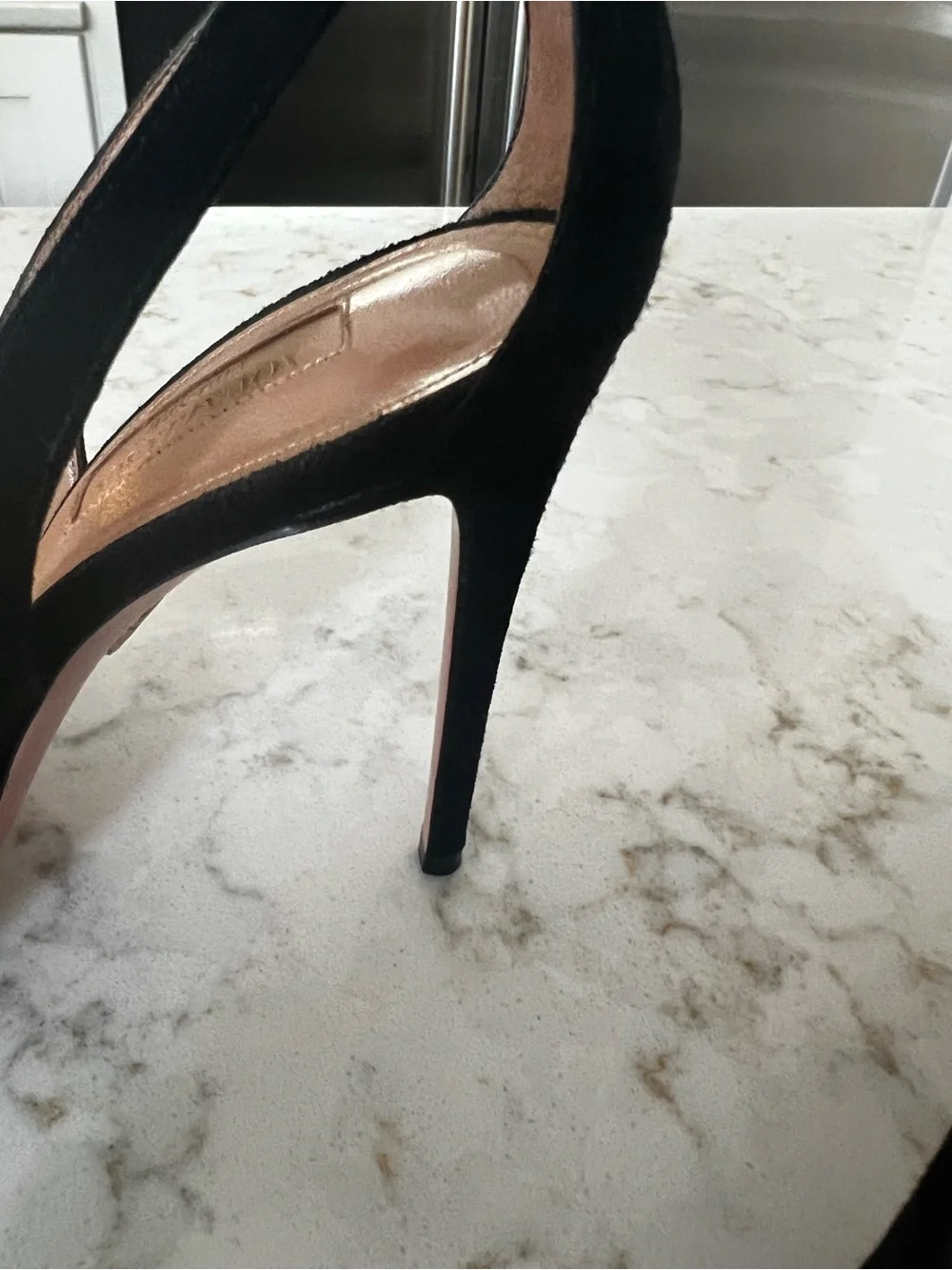 Aquazzura Firenze Black Suede Pointed Bow-Back Stiletto Pumps